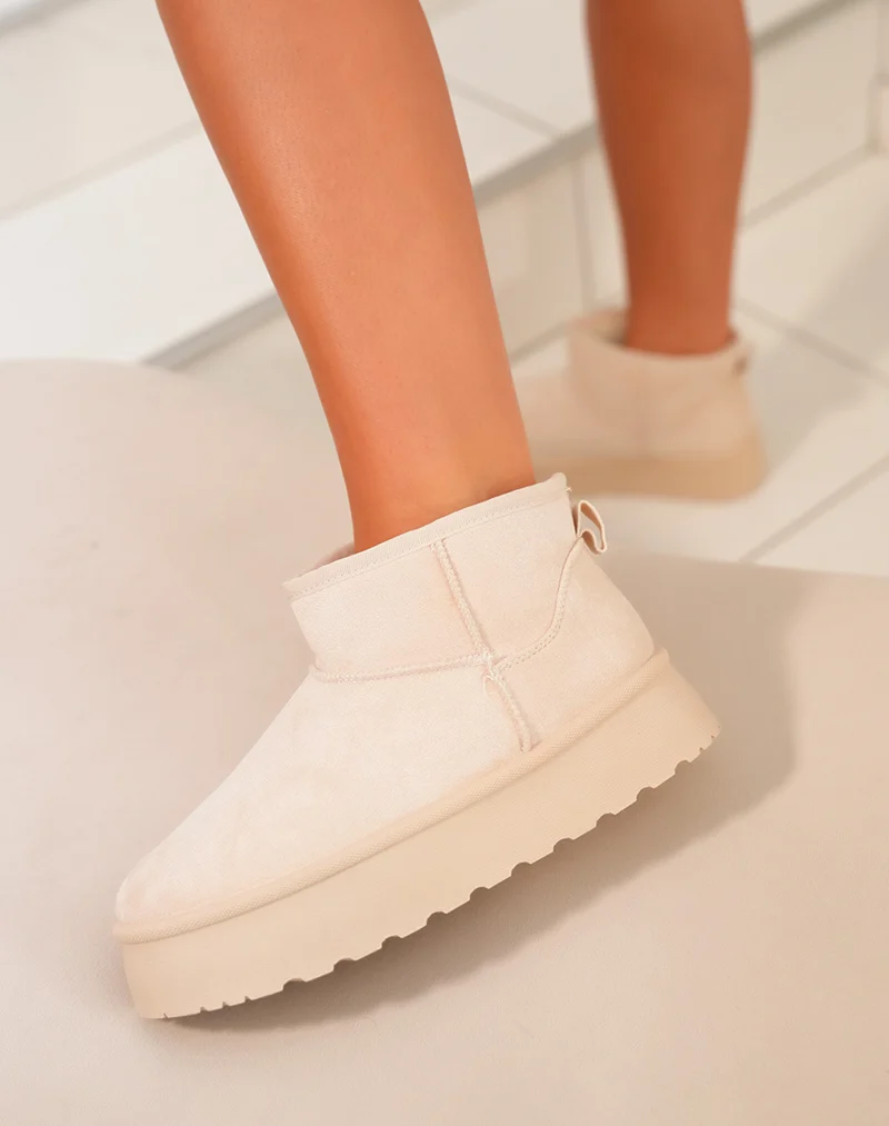 Bottines beiges à plateforme fourrées