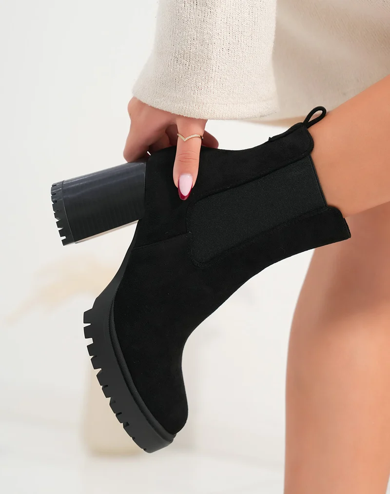 Bottines Chelsea femme en suédine noires avec talon épais et semelle crantée