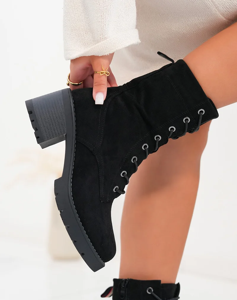 Bottines femme noires haut perchées en suédine