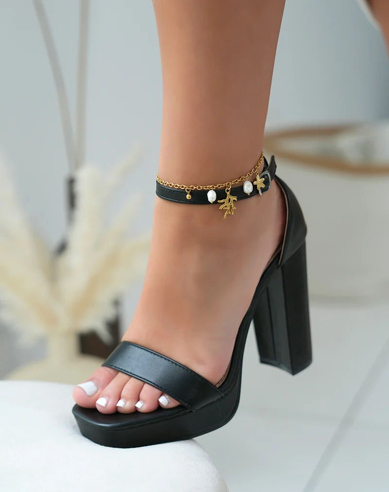 Sandales à talons femme noires élégantes avec talon carré et plateforme