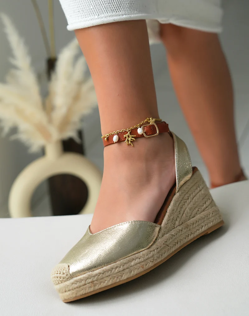 Espadrilles compensées femme dorées avec lanière ajustable camel