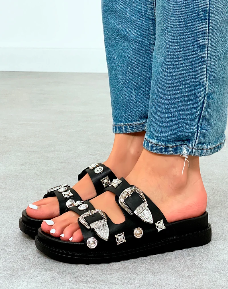 Mules noires à double brides à bijoux argentés