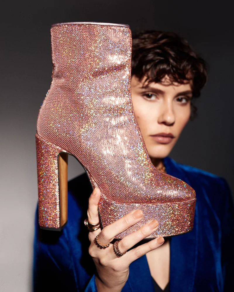 Novia Pink Sequins