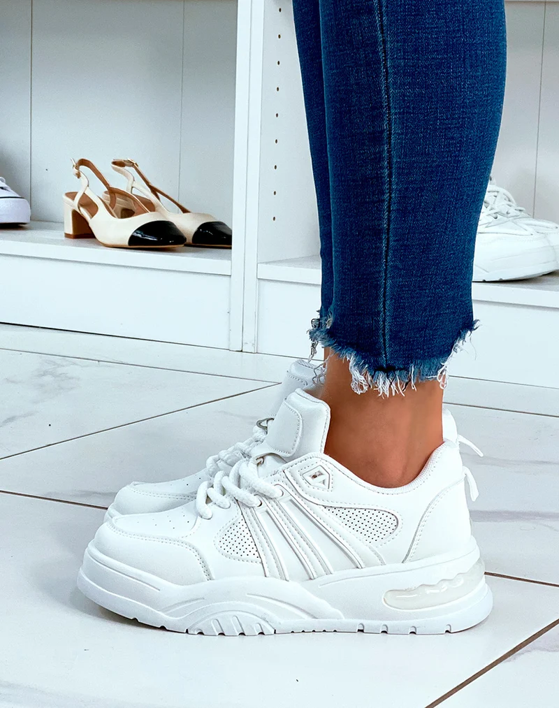 Baskets à empiècement blanches pour femmes