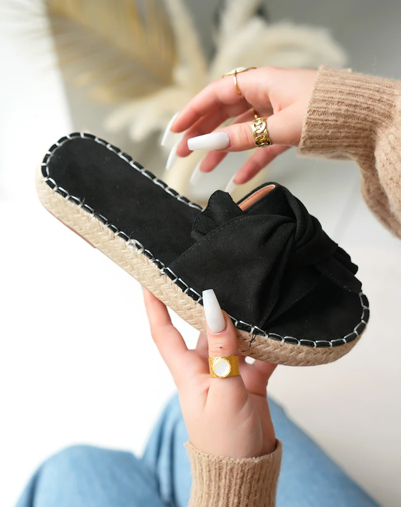 Mules Tendance en Suédine Noire avec Semelle en Corde et Nœud Décoratif