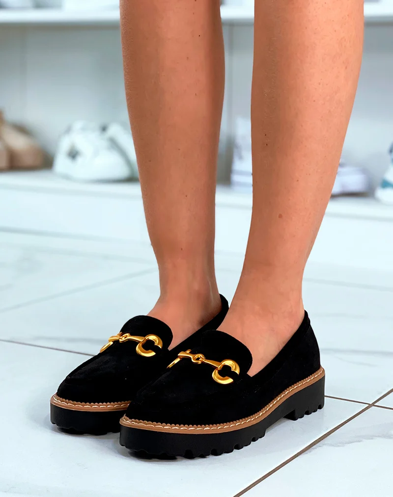 Mocassins en suédine noires avec détail doré mat