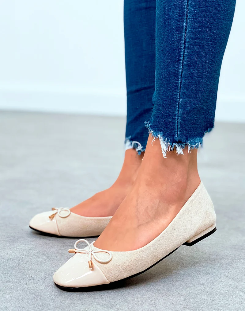 Ballerines beiges en suédine pour femmes à détail nœud