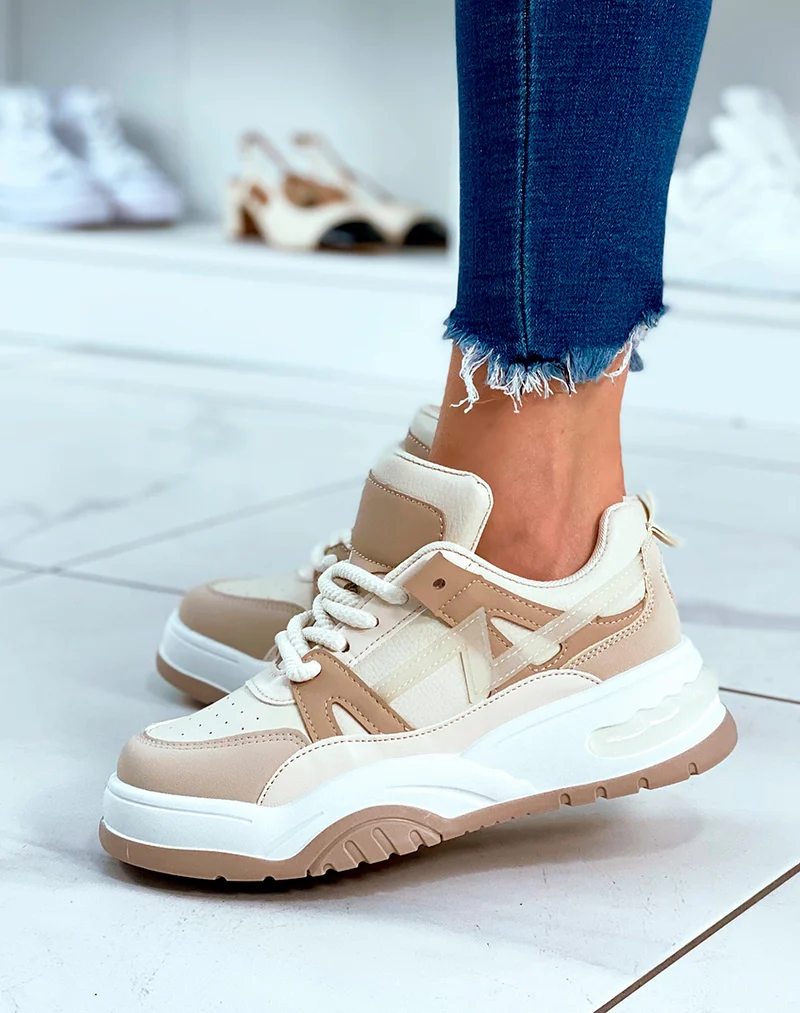 Baskets bi-couleur beige et blanc à motif et à lacets effet corde