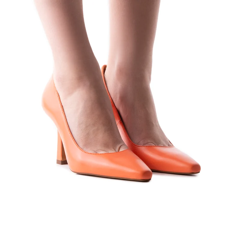 Wales Coral Leather