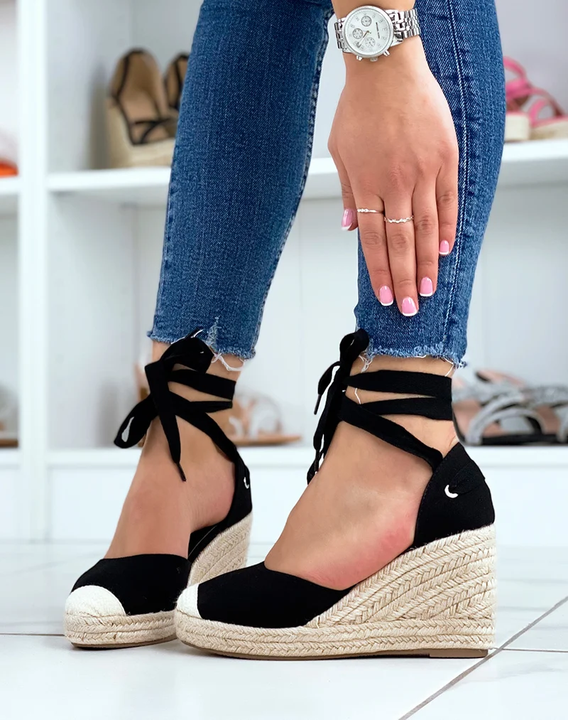 Espadrilles à talons compensés en toile noire à rubans