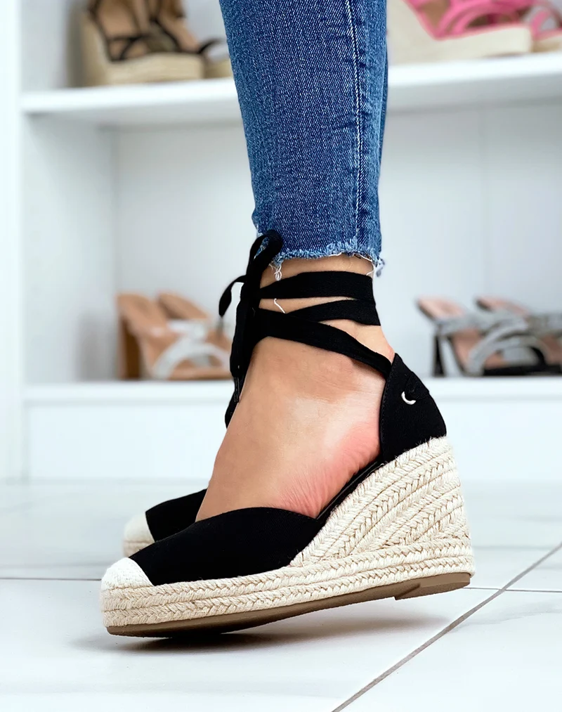 Espadrilles à talons compensés en toile noire à rubans