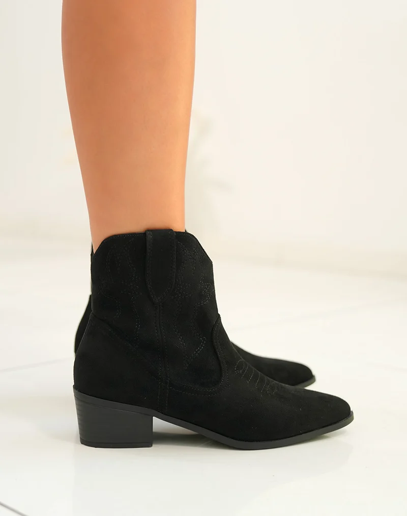 Bottines style santiag en suédine noire