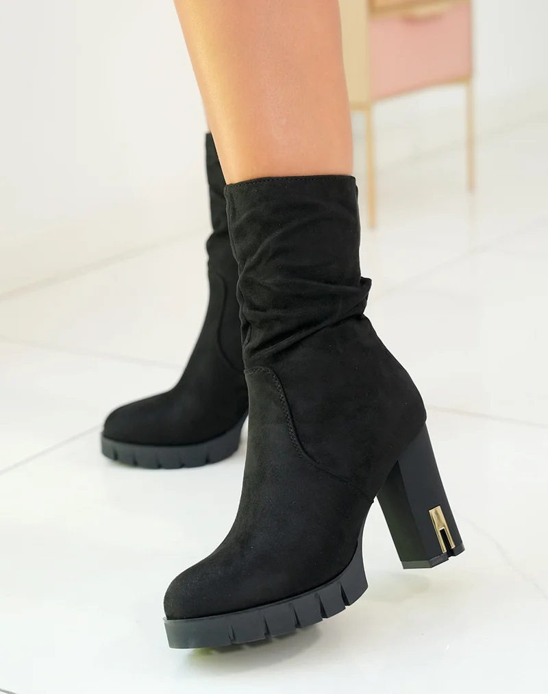 Bottines noires effet daim à talons avec détail doré pour femme