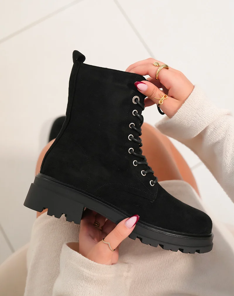Bottines montantes à lacets noires en suédine avec détails argentés