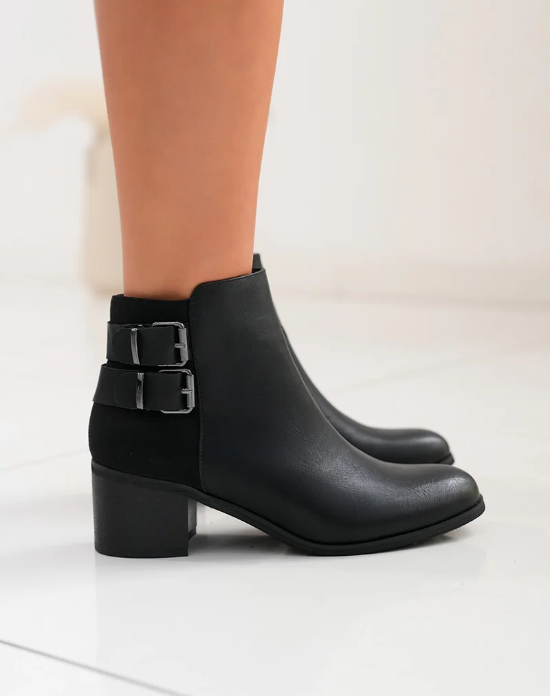 Bottines basses noires à talons