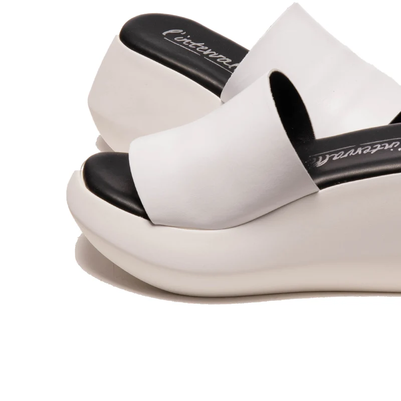 Dayo White Leather