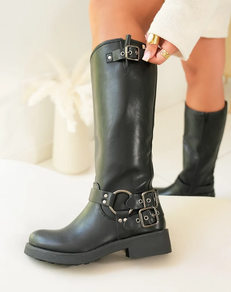 Bottes noires à lanières à boucle argentée pour femme