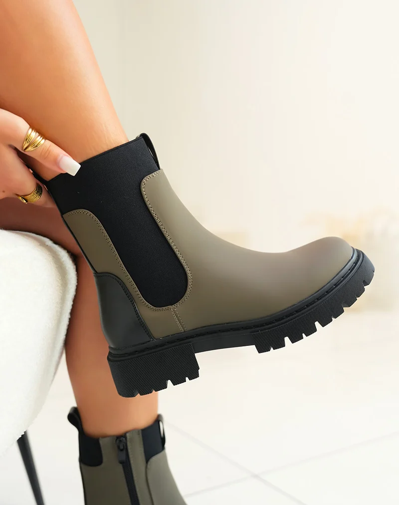BOTTINES CHELSEA KAKI : CLASSIQUE REVISITÉ