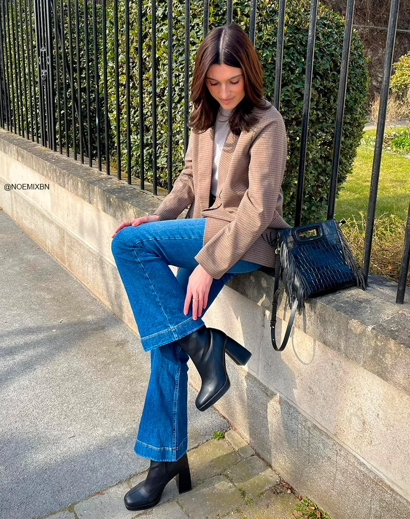 Bottines noires à talon et tige souple à surpiqûre