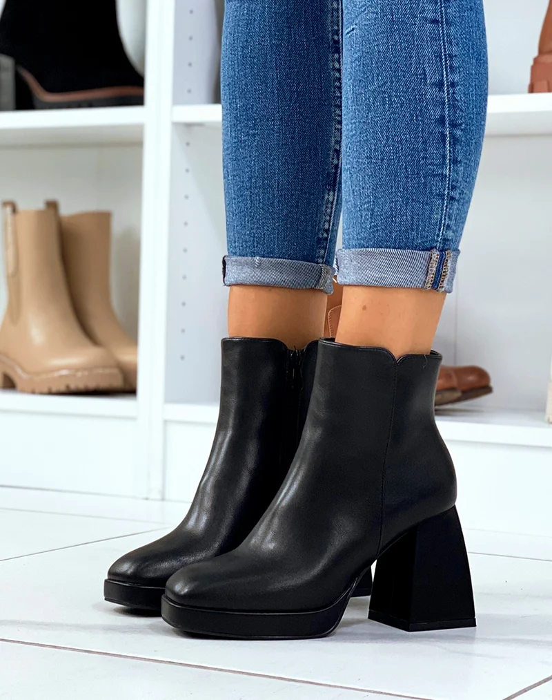 Bottines basses noires à talon épais carré