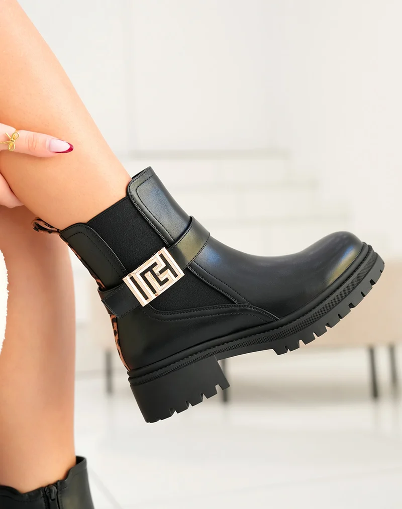 Bottines femme noires bi-matière tendance avec bijou doré et détail léopard