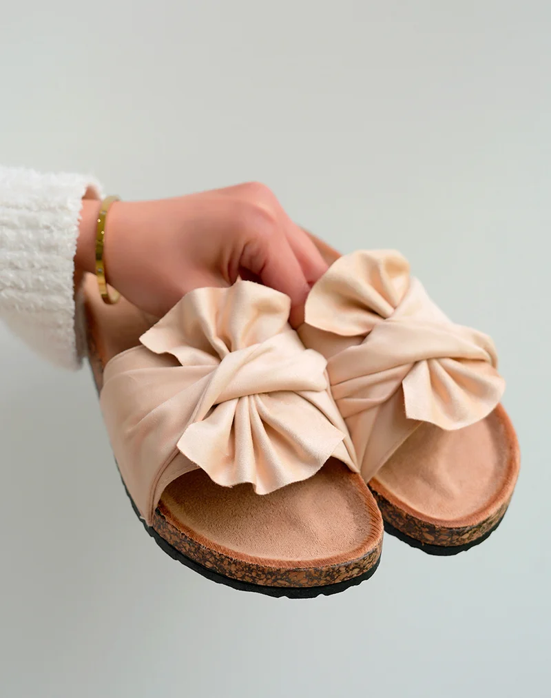 Mules Beige en Suédine avec Gros Noeud et Semelle Plateforme – Élégance Naturelle