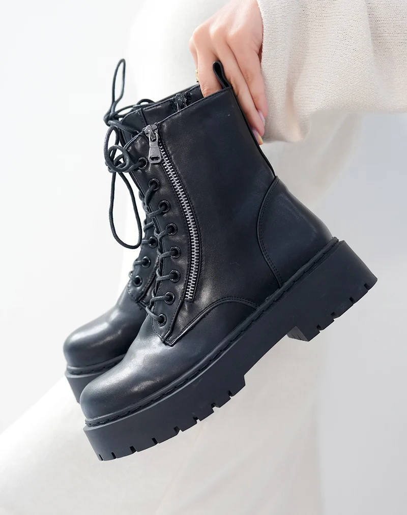 Bottines Femme En Similicuir Noires Montantes ? Lacet