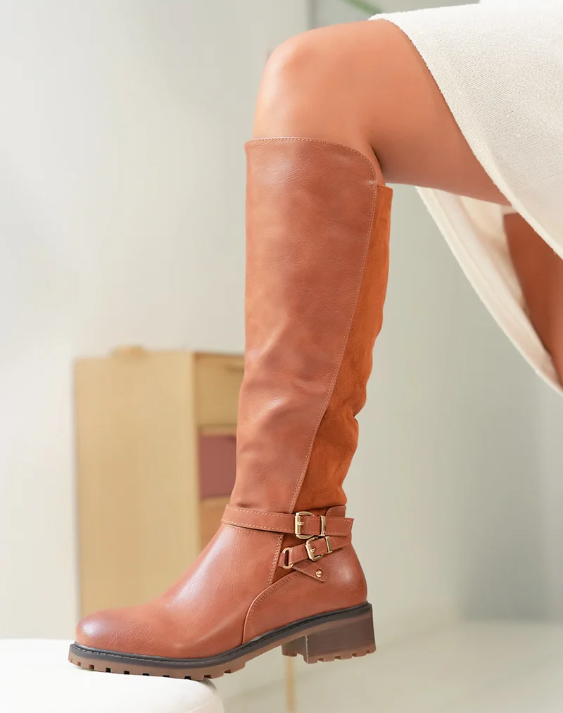 Bottes Bi-Matière Camel : Le Chic à Votre Portée
