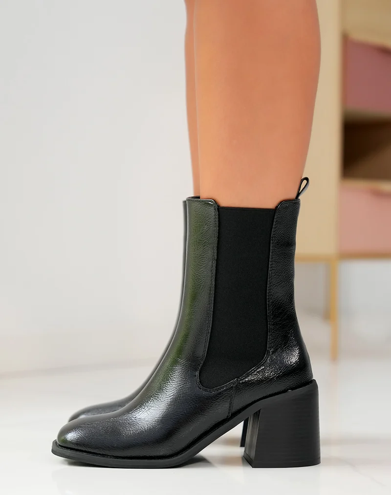 Éblouissantes Bottines Noires Chelsea à Talon Carré et Effet Brillant