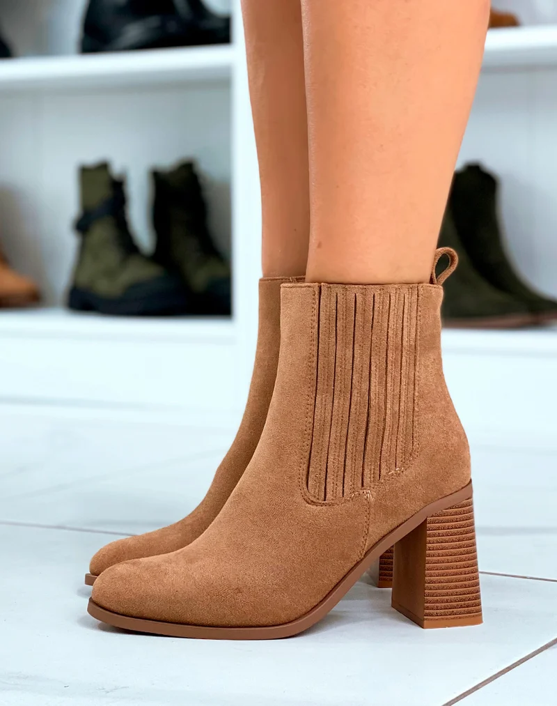 Bottines élégantes camel à talons effet daim