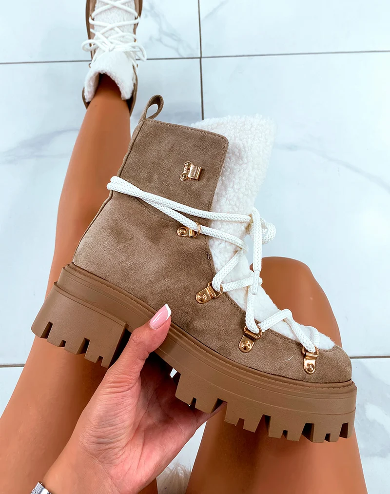 Bottines Beige à Lacets avec Détail Molletonné : Douceur et Caractère