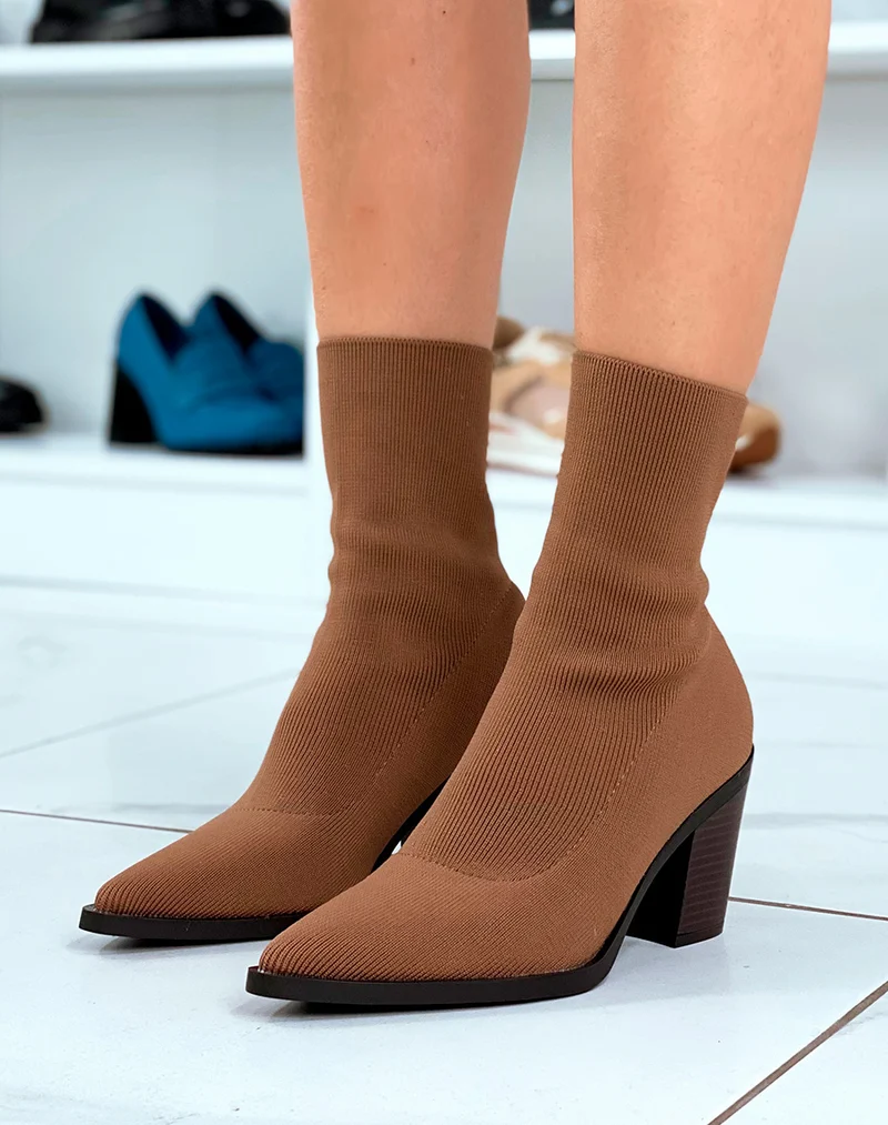 Bottines femme camel: Élégance effet chaussette