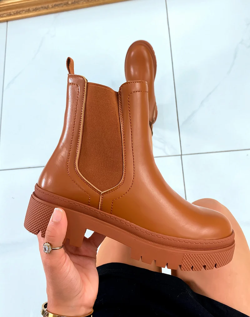 Bottines Chelsea camel avec Plate-forme pour un Style Tendance