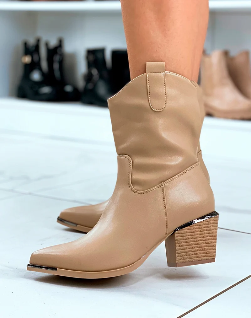 BOTTINES BEIGES STYLE SANTIAGS AVEC DÉTAIL ARGENTÉE