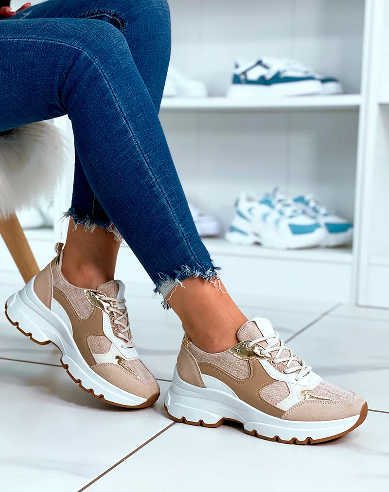 Baskets beige à lacets avec détails tissus et dorés