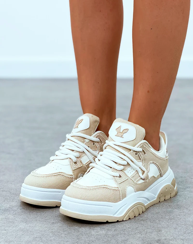 Baskets femme beige et blanche effet déchiré à lacets corde