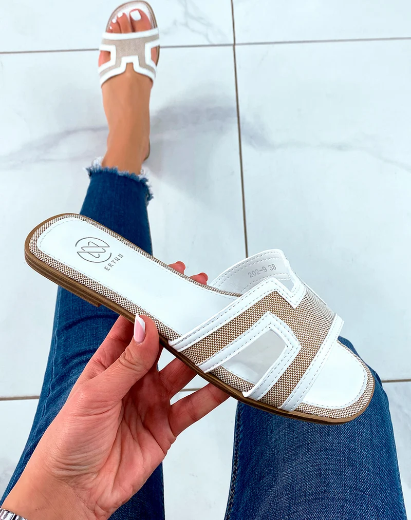 MULES BLANCHES BI-MATIÈRE ET FORME EN H