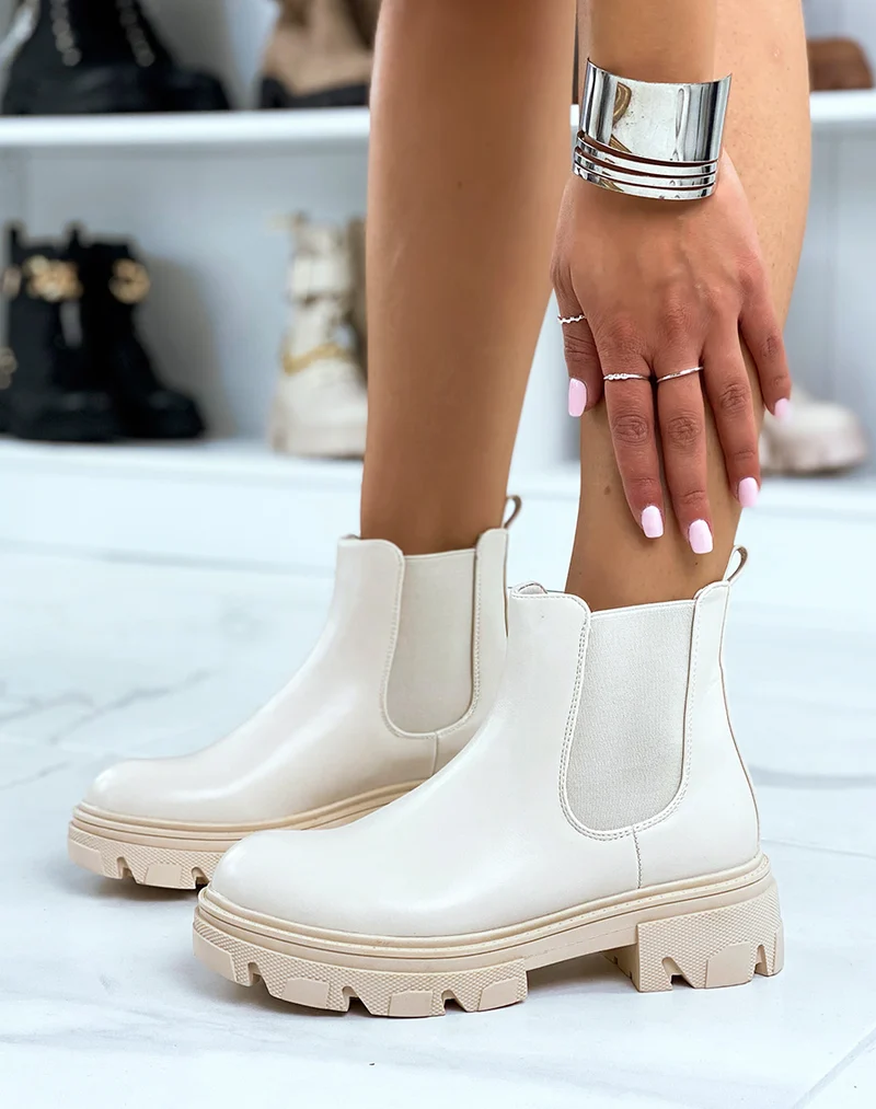 Chelsea boots beiges talonnées à semelle crantée