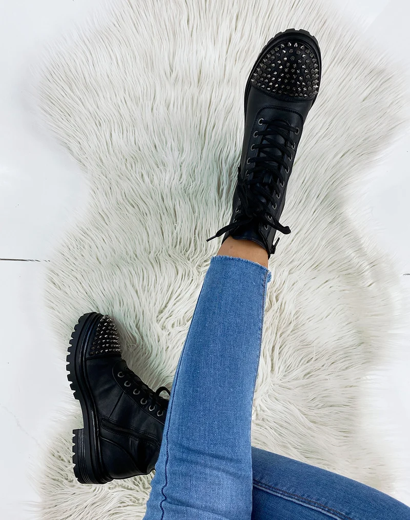 Bottines noires à clous anthracite