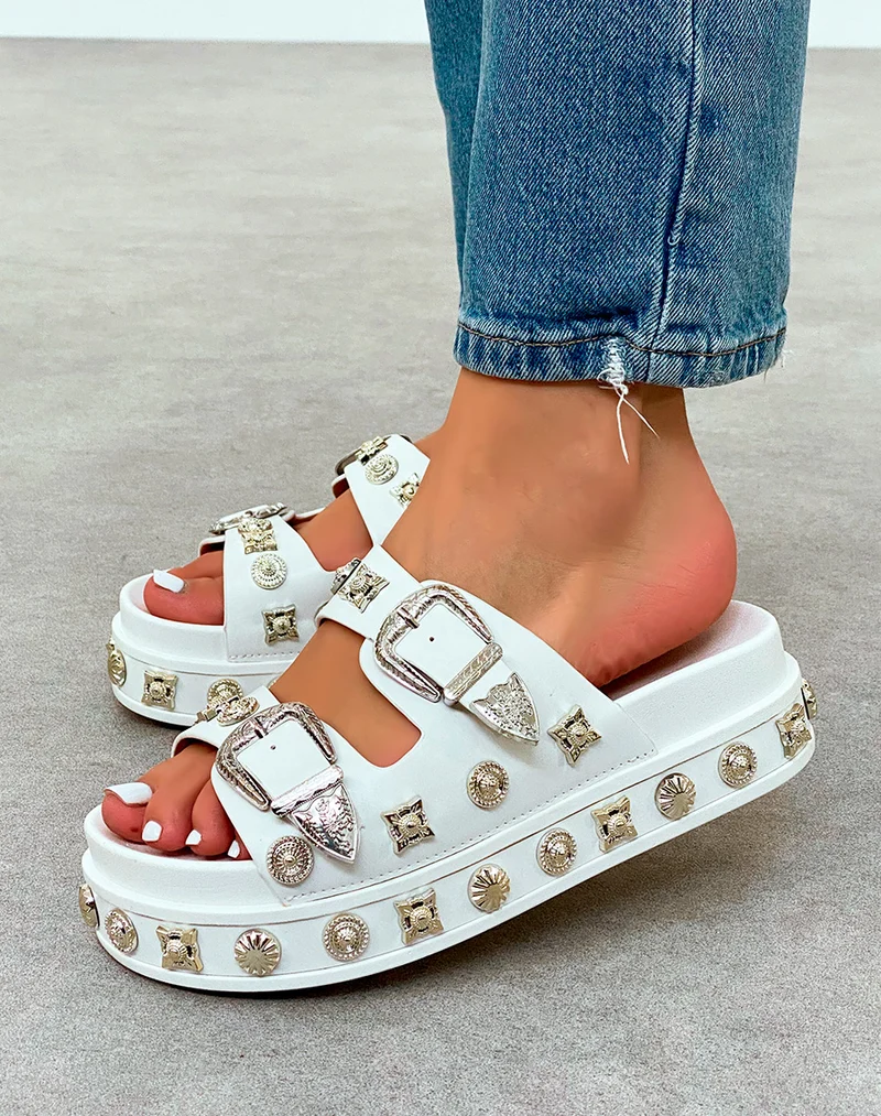 Sandales Plateforme Blanches Femme Cloutées Chic et Tendance