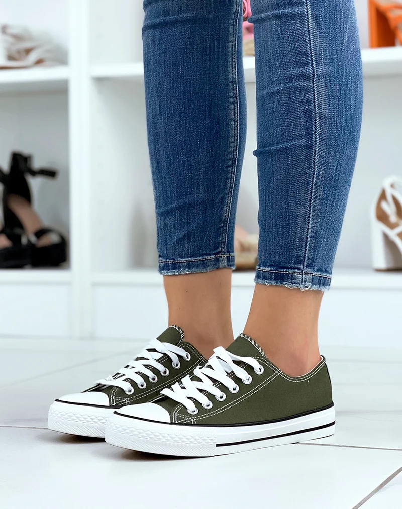 Baskets basses en tissu kaki